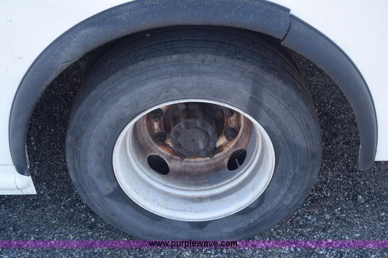 image for item L3802 2006 Freightliner MT55 Utilimaster delivery truck