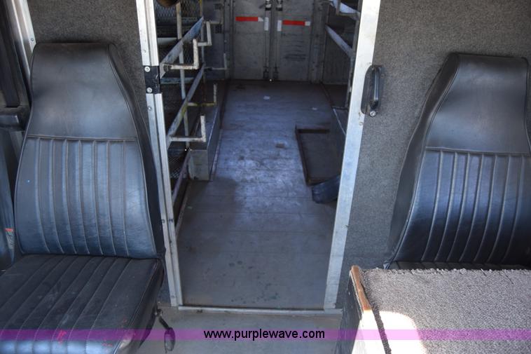 image for item L3803 2006 Freightliner MT55 Utilimaster delivery truck