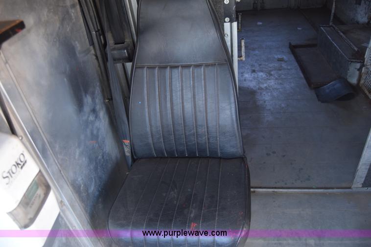 image for item L3803 2006 Freightliner MT55 Utilimaster delivery truck