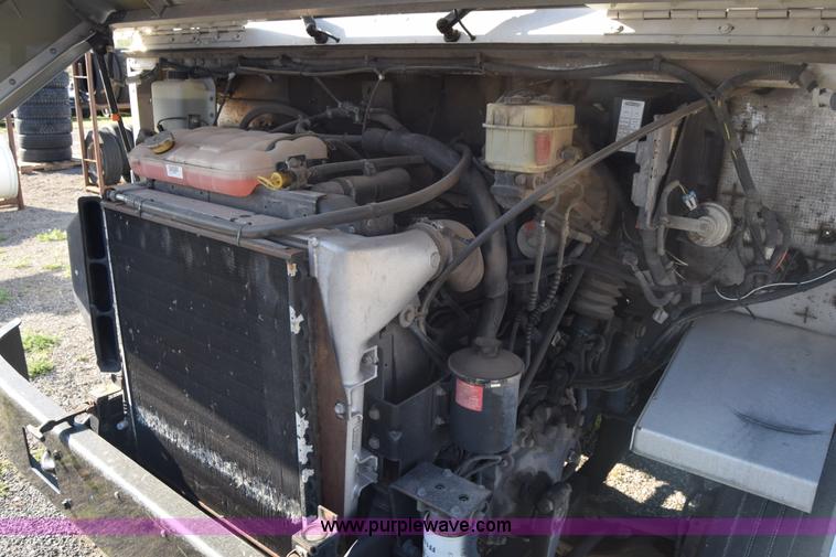 image for item L3803 2006 Freightliner MT55 Utilimaster delivery truck