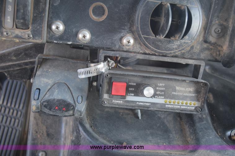 image for item L3804 2006 Freightliner MT55 Utilimaster delivery truck