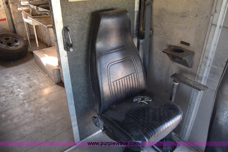 image for item L3804 2006 Freightliner MT55 Utilimaster delivery truck