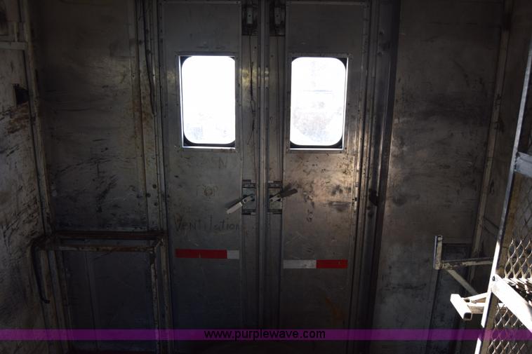 image for item L3804 2006 Freightliner MT55 Utilimaster delivery truck