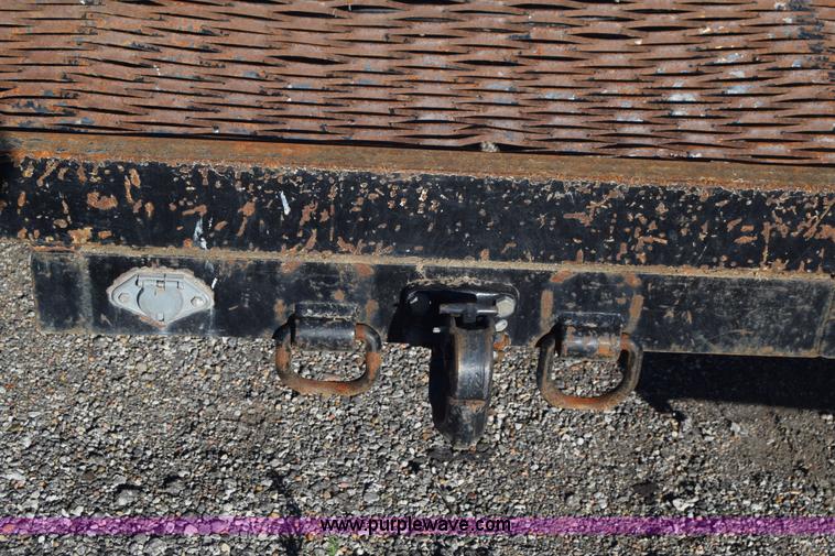 image for item L3804 2006 Freightliner MT55 Utilimaster delivery truck