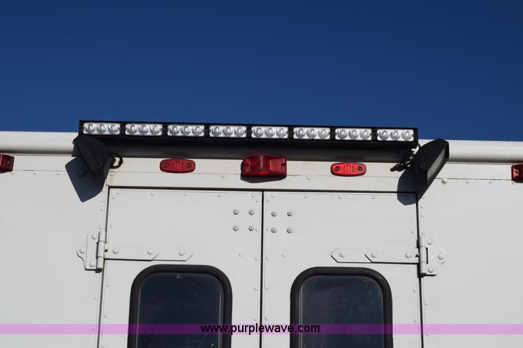 image for item L3804 2006 Freightliner MT55 Utilimaster delivery truck