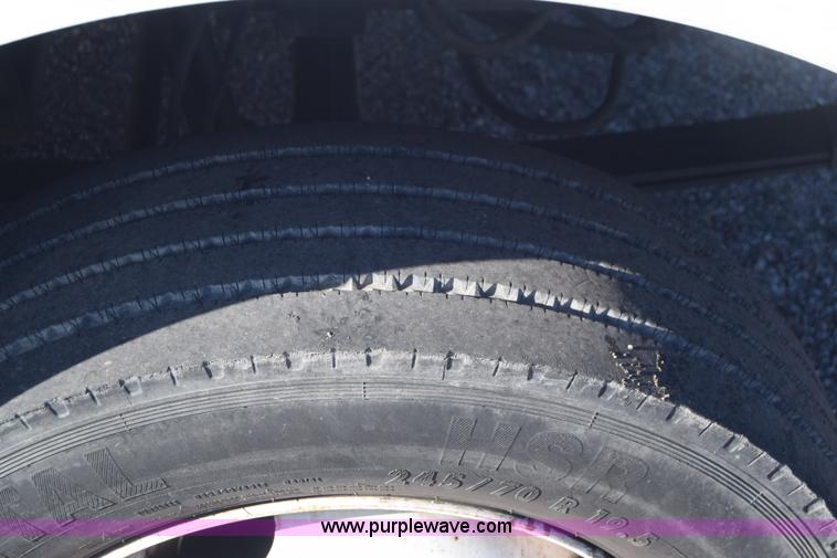 image for item L3804 2006 Freightliner MT55 Utilimaster delivery truck