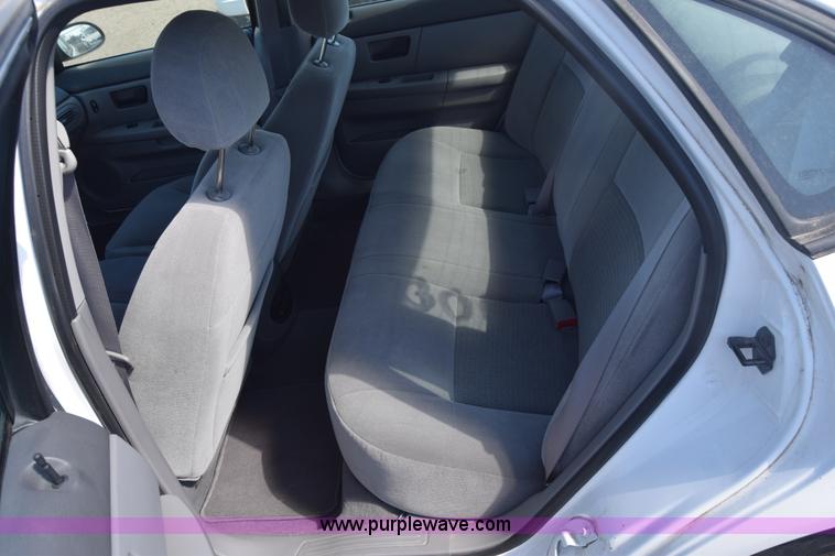 image for item L3809 2006 Ford Taurus SE