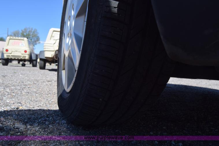 image for item L3809 2006 Ford Taurus SE