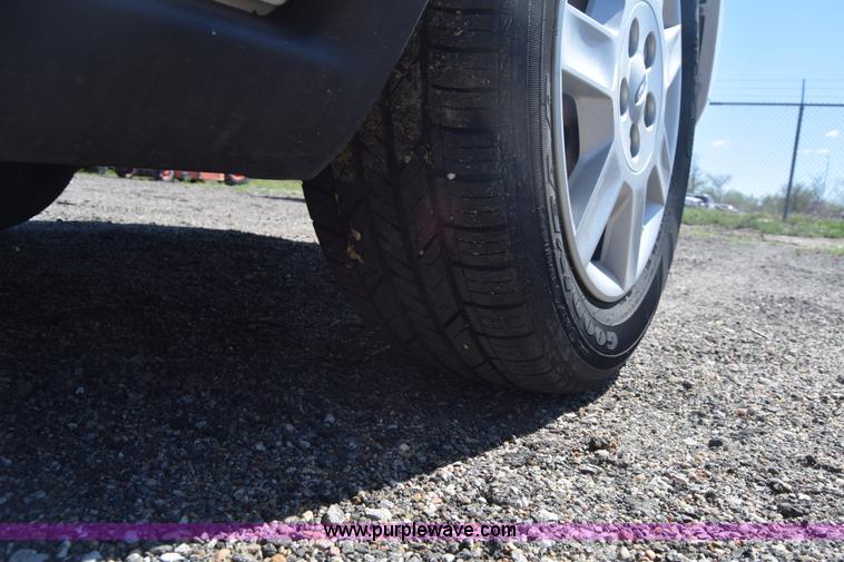 image for item L3809 2006 Ford Taurus SE