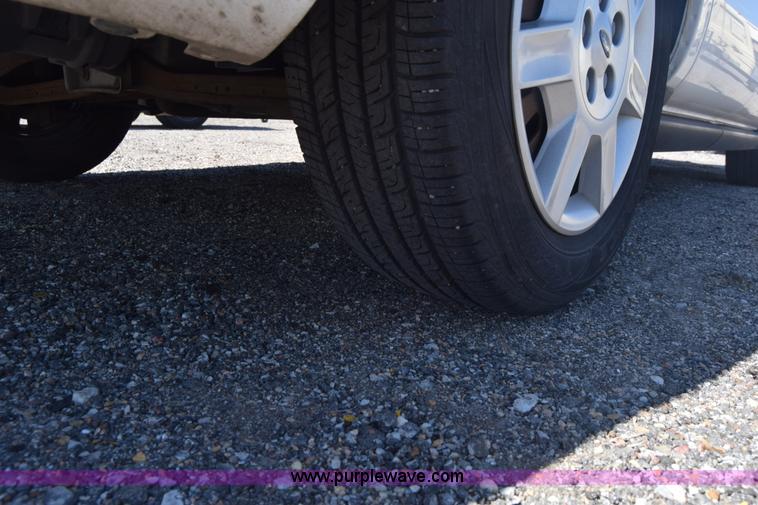 image for item L3809 2006 Ford Taurus SE