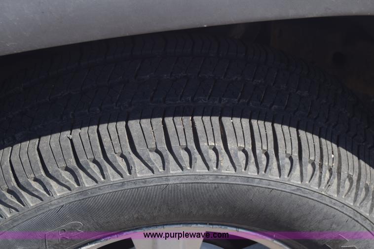 image for item L3810 2006 Chevrolet Colorado Ext. Cab pickup truck