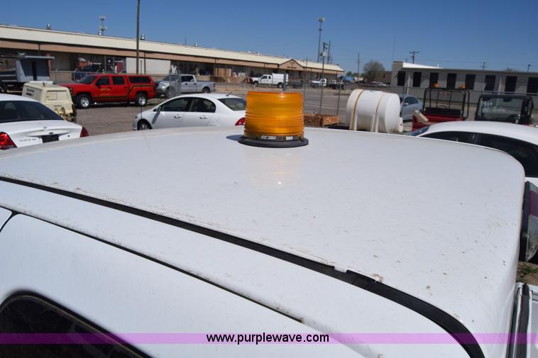 image for item L3810 2006 Chevrolet Colorado Ext. Cab pickup truck