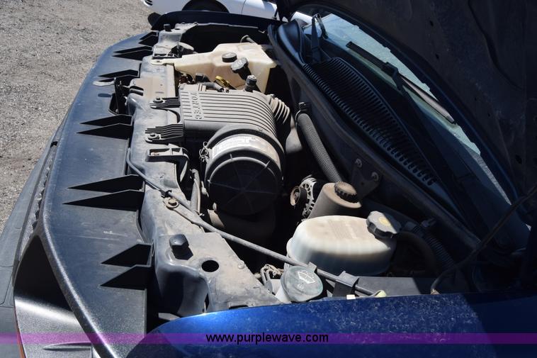 image for item L3814 2003 Chevrolet Express 2500 Cargo van