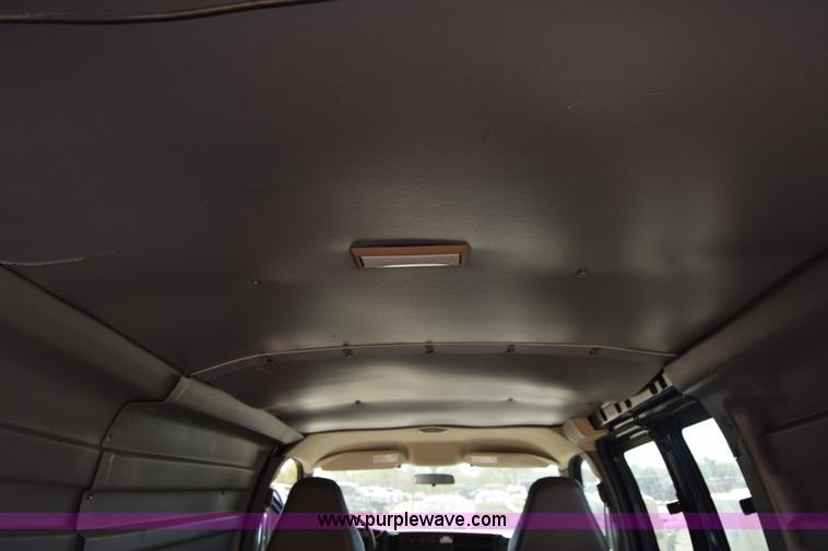 image for item L3814 2003 Chevrolet Express 2500 Cargo van
