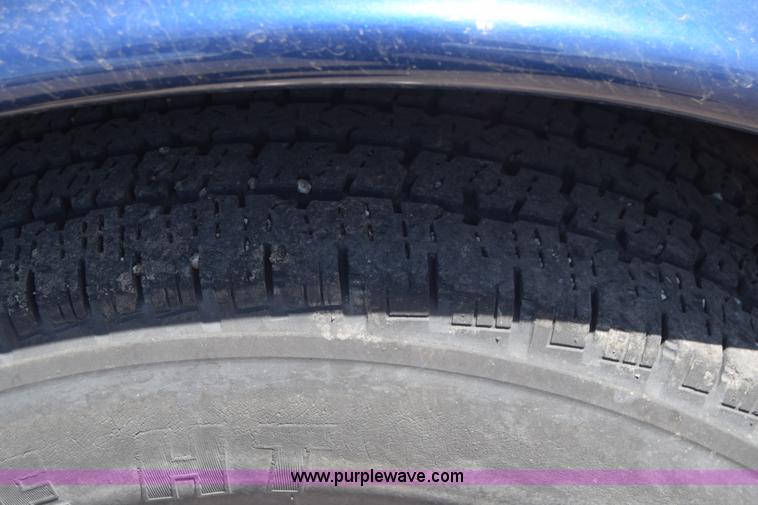 image for item L3814 2003 Chevrolet Express 2500 Cargo van