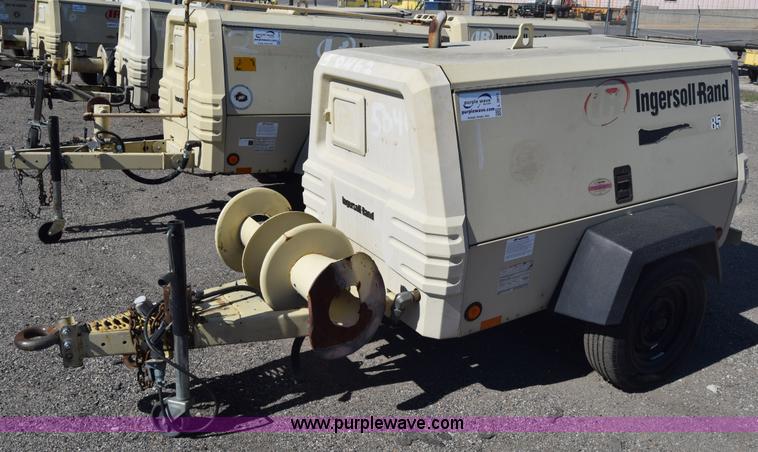 image for item L3815 2003 Ingersoll Rand XP185 air compressor
