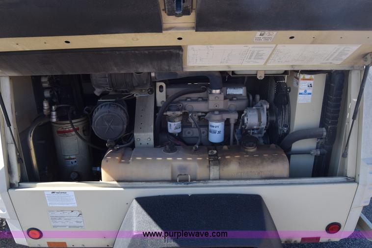 image for item L3815 2003 Ingersoll Rand XP185 air compressor