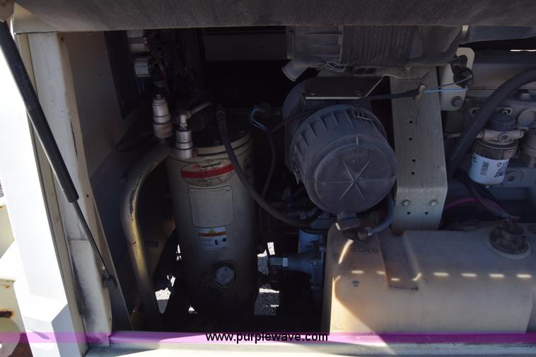 image for item L3815 2003 Ingersoll Rand XP185 air compressor
