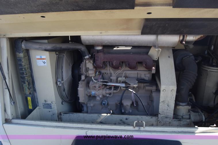 image for item L3815 2003 Ingersoll Rand XP185 air compressor