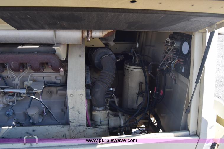 image for item L3815 2003 Ingersoll Rand XP185 air compressor