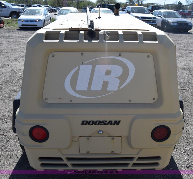 image for item L3816 2006 Ingersoll Rand 185 Platinum Series air compressor