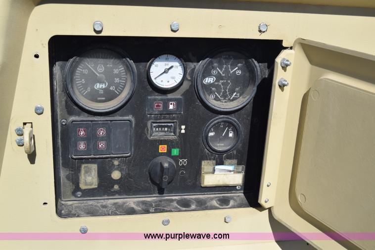 image for item L3816 2006 Ingersoll Rand 185 Platinum Series air compressor