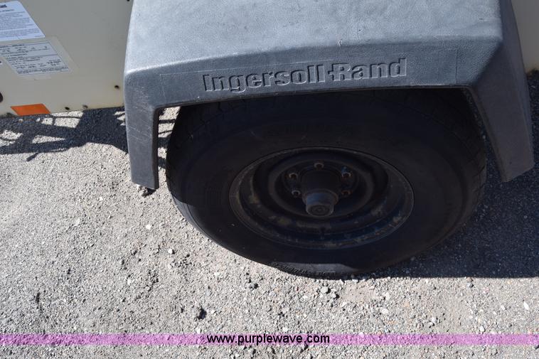 image for item L3816 2006 Ingersoll Rand 185 Platinum Series air compressor