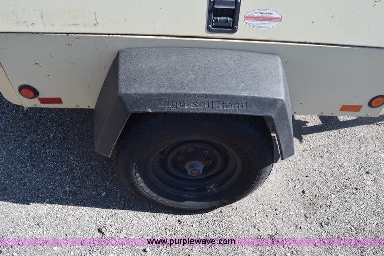 image for item L3816 2006 Ingersoll Rand 185 Platinum Series air compressor