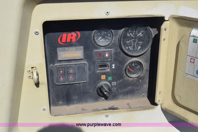 image for item L3817 Ingersoll Rand XP185 air compressor