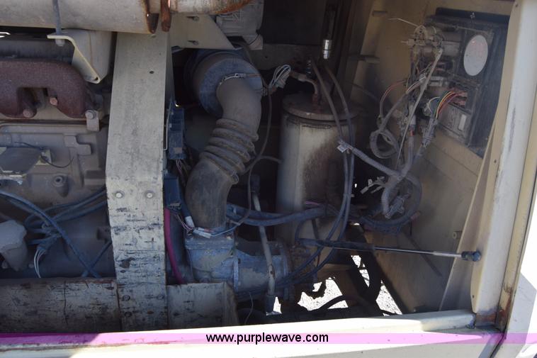 image for item L3817 Ingersoll Rand XP185 air compressor