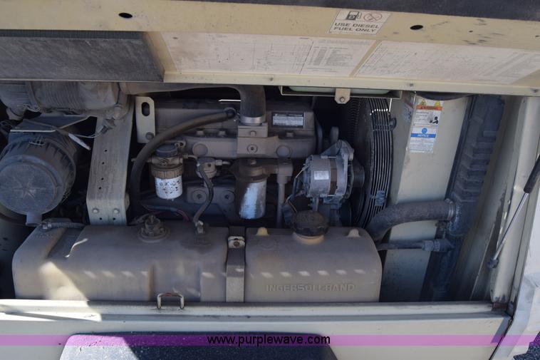 image for item L3817 Ingersoll Rand XP185 air compressor