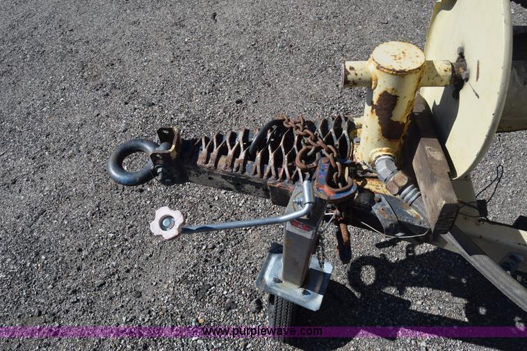 image for item L3817 Ingersoll Rand XP185 air compressor