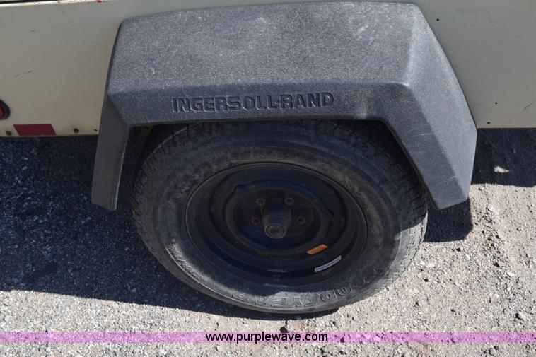 image for item L3817 Ingersoll Rand XP185 air compressor