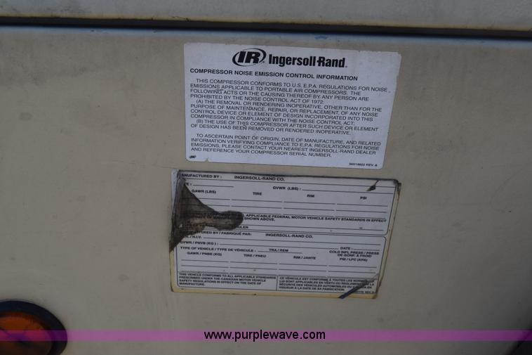 image for item L3818 2005 Ingersoll Rand XP185 air compressor