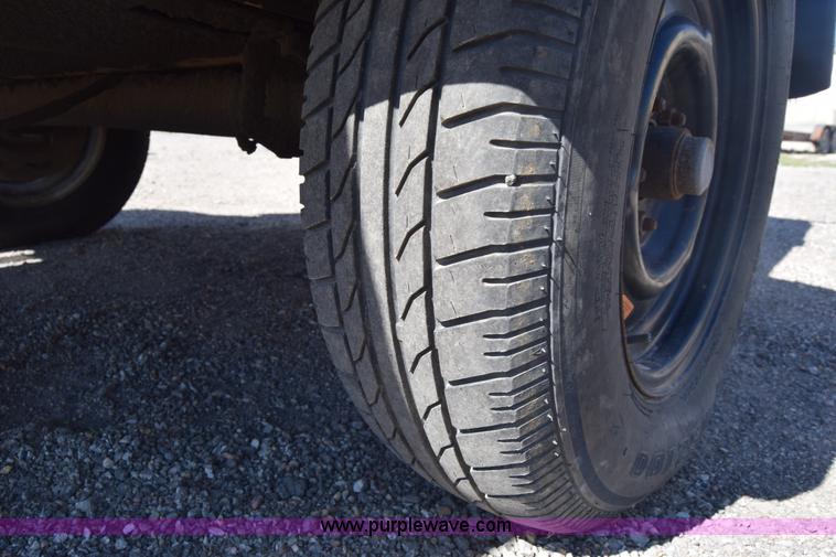 image for item L3818 2005 Ingersoll Rand XP185 air compressor