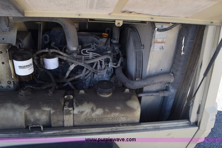 image for item L3819 2006 Ingersoll Rand 185 air compressor