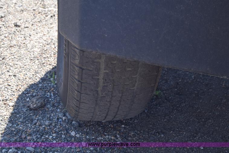 image for item L3819 2006 Ingersoll Rand 185 air compressor