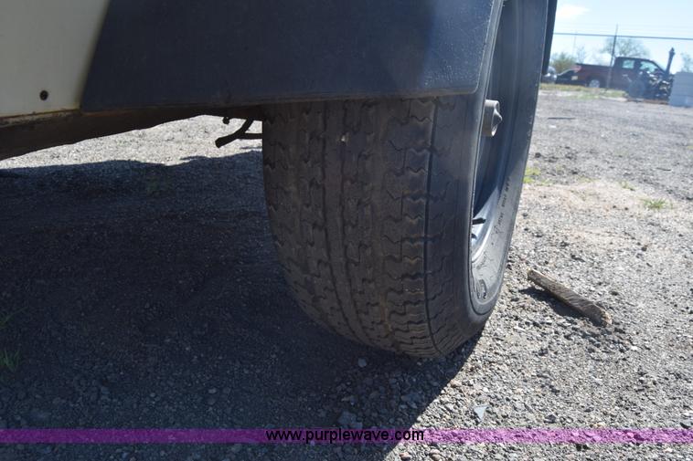 image for item L3819 2006 Ingersoll Rand 185 air compressor