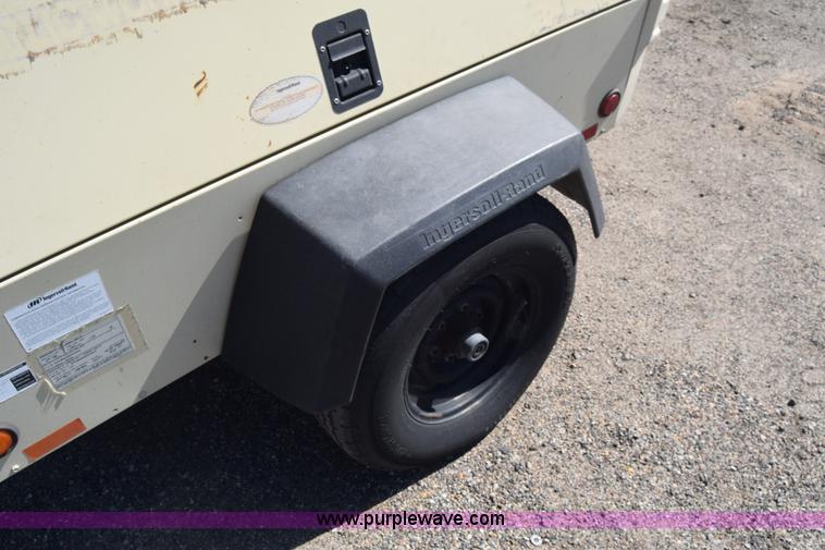 image for item L3820 2006 Ingersoll Rand 185 Platinum Series air compressor