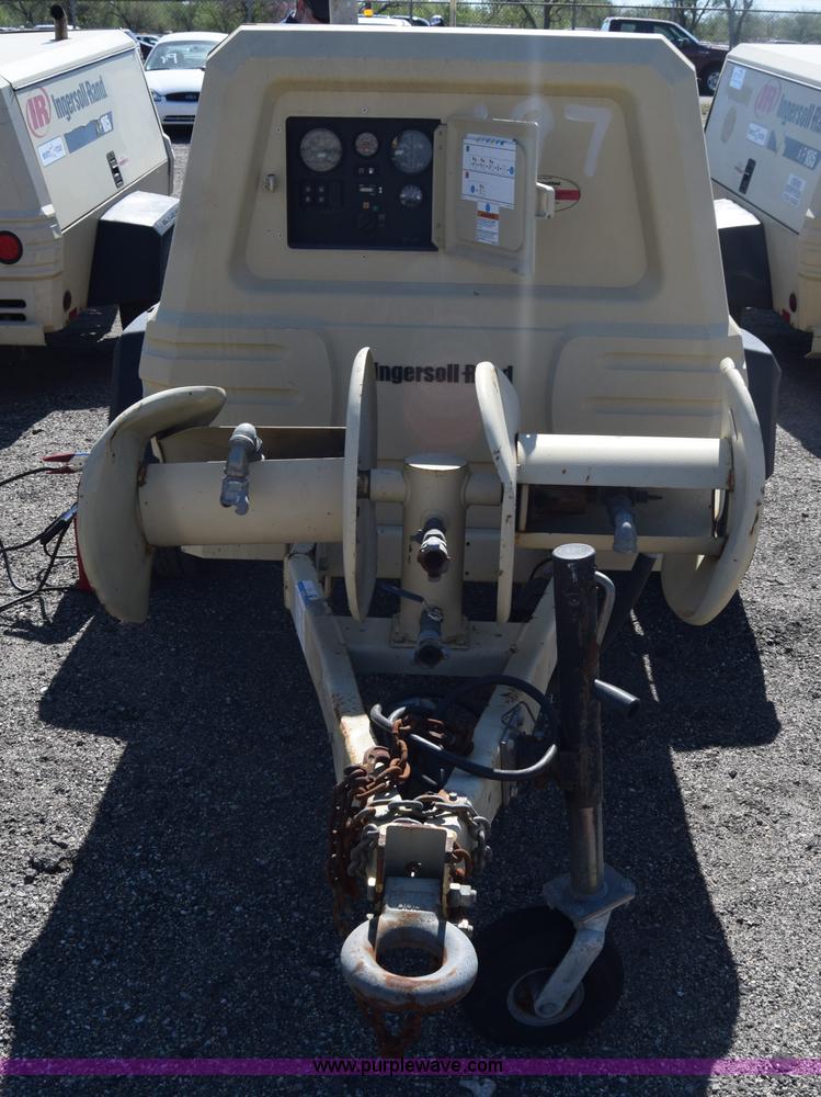 image for item L3821 2005 Ingersoll Rand 185 air compressor