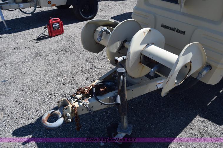 image for item L3821 2005 Ingersoll Rand 185 air compressor