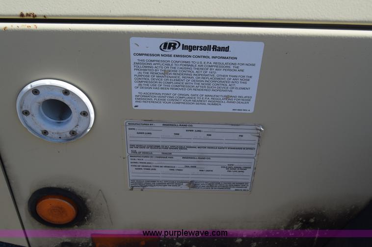 image for item L3821 2005 Ingersoll Rand 185 air compressor