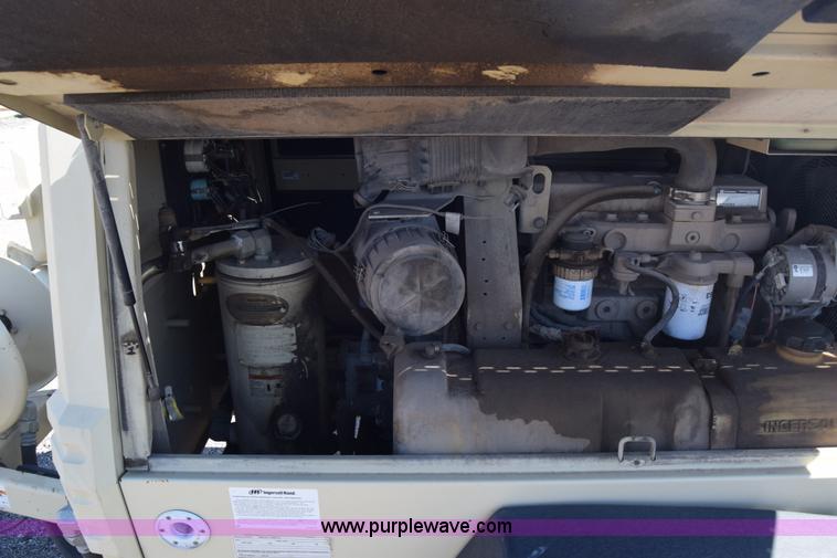 image for item L3821 2005 Ingersoll Rand 185 air compressor