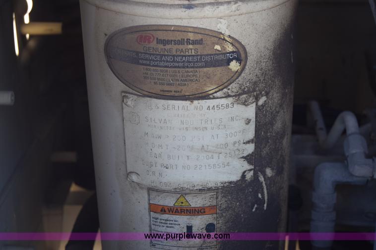 image for item L3821 2005 Ingersoll Rand 185 air compressor