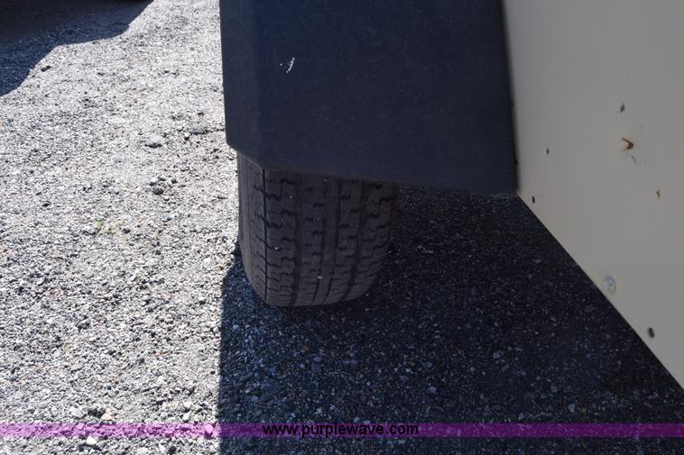 image for item L3821 2005 Ingersoll Rand 185 air compressor