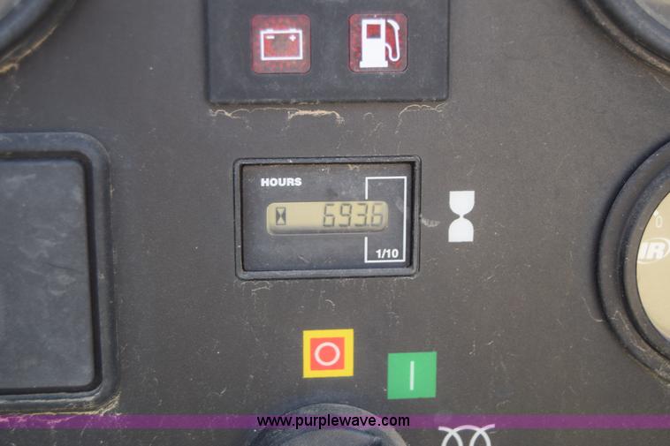 image for item L3821 2005 Ingersoll Rand 185 air compressor