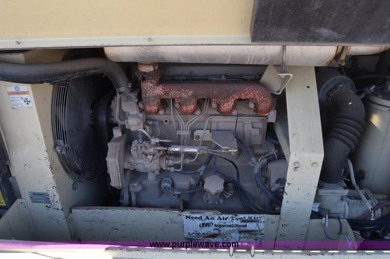 image for item L3821 2005 Ingersoll Rand 185 air compressor