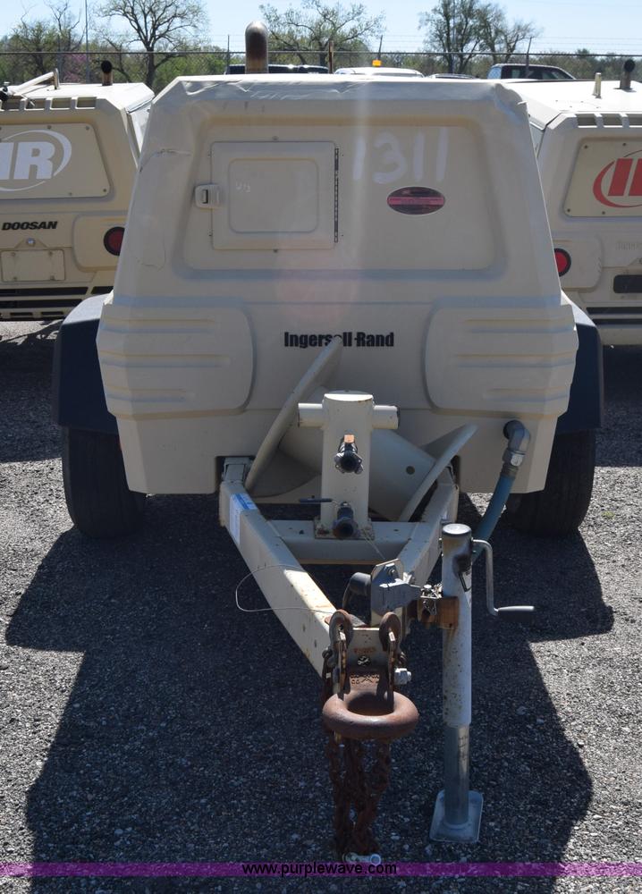image for item L3822 2006 Ingersoll Rand 185 air compressor