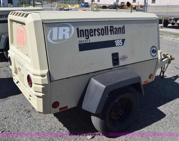 image for item L3822 2006 Ingersoll Rand 185 air compressor