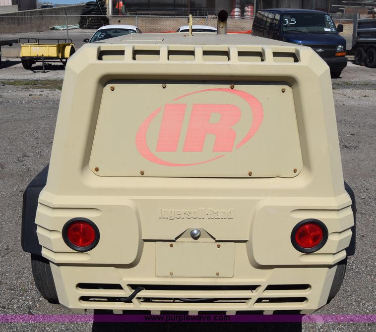 image for item L3822 2006 Ingersoll Rand 185 air compressor